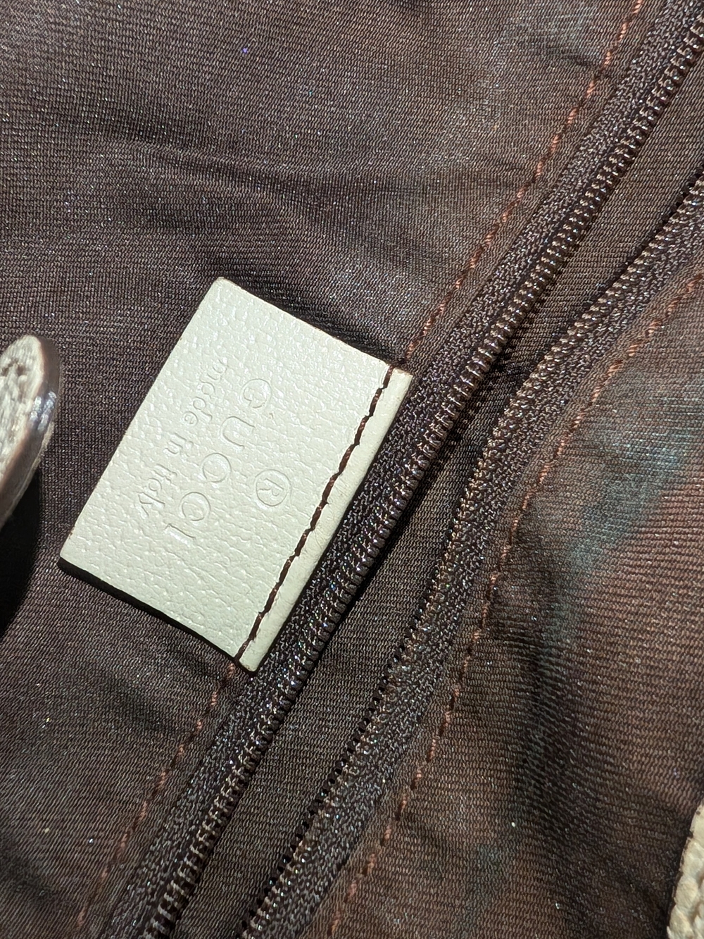Gucci Bag - Picture 6 of 7